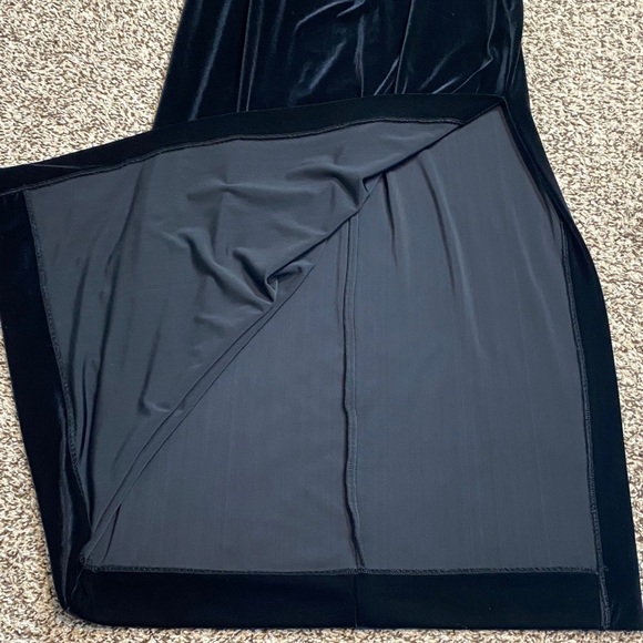 🆕 VNTG 90’s Night Way from Nordstroms Black Velvet Long Sleeve Dress - Picture 9 of 9